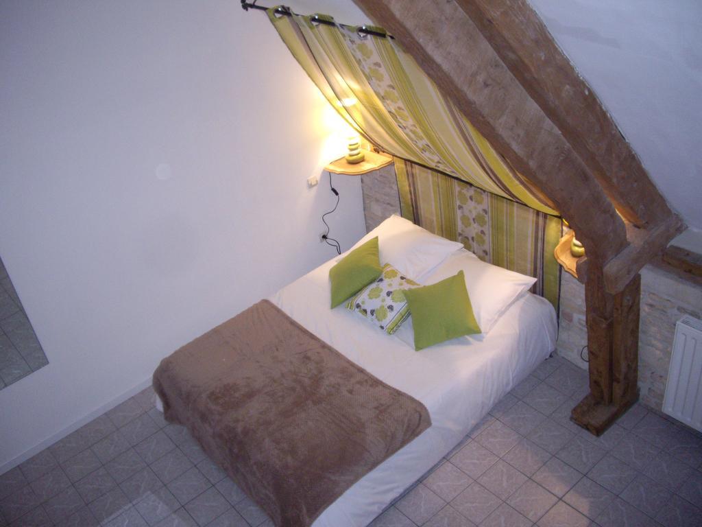 Auberge De La Luzerne Bernières-sur-Mer Exterior foto
